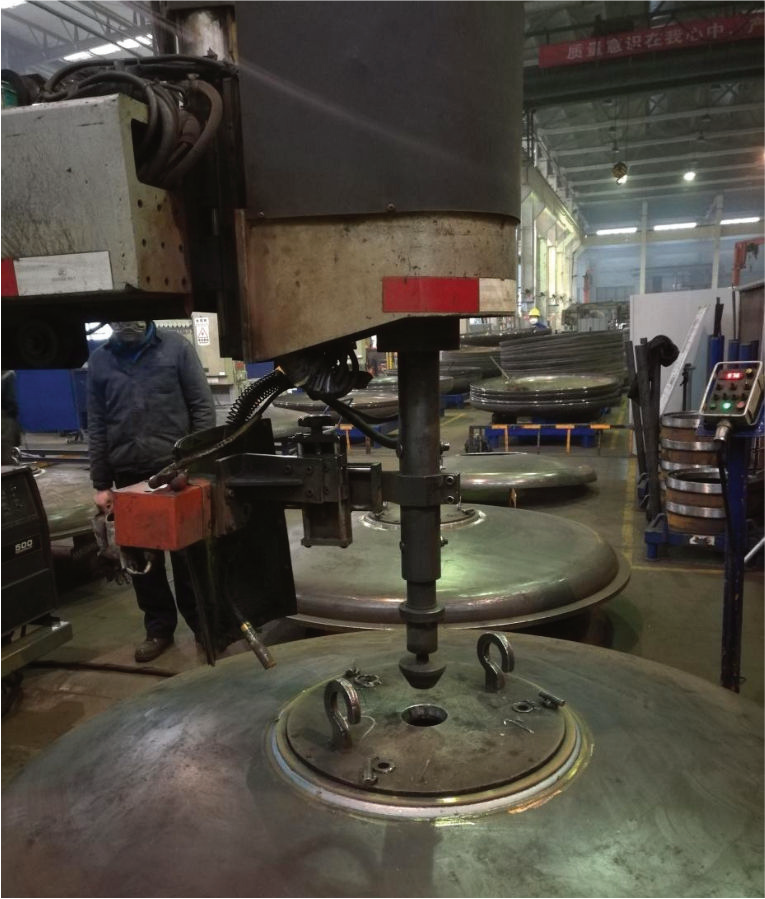 Automatic Longitudinal and Circumferential Seam Welder